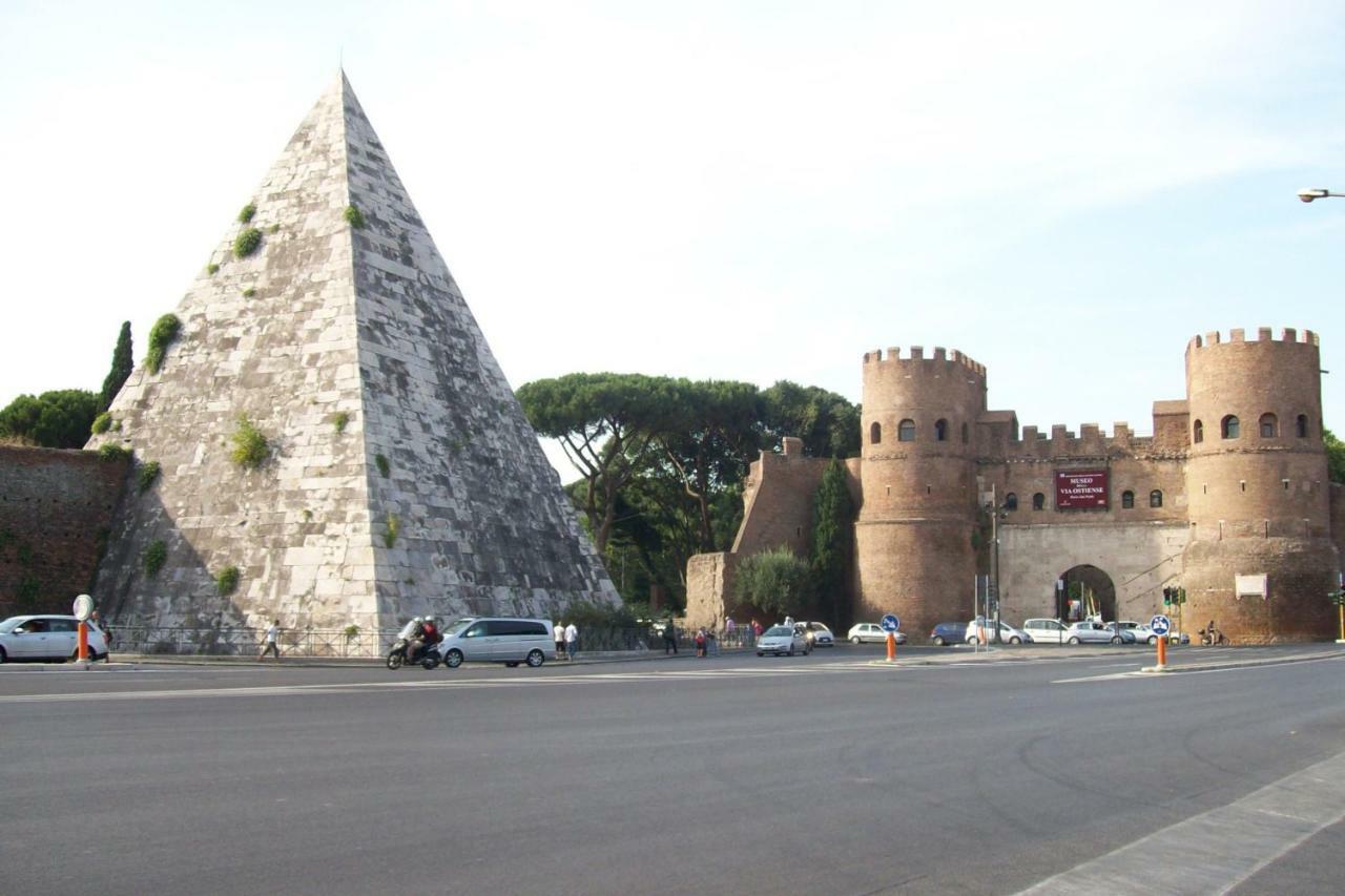 Modern Apartment Near Colosseum — Photos 3